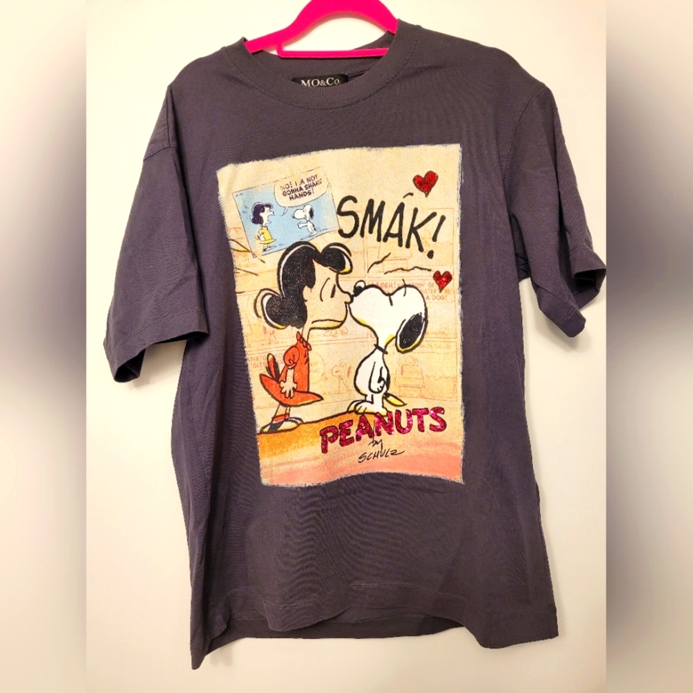 MO&Co. Vintage Peanuts t-shirt, size xsmall